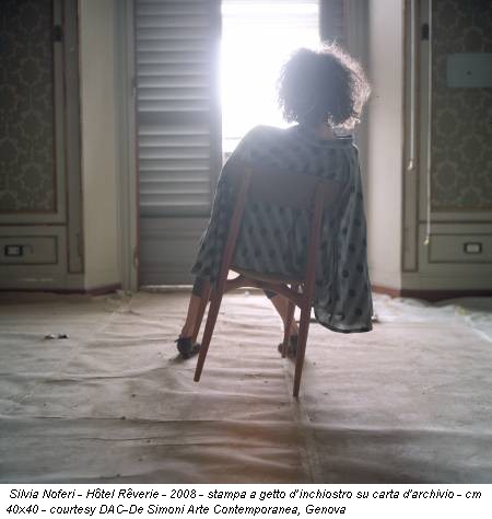 Silvia Noferi - Hôtel Rêverie - 2008 - stampa a getto d’inchiostro su carta d'archivio - cm 40x40 - courtesy DAC-De Simoni Arte Contemporanea, Genova