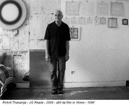 Rirkrit Tiravanija - JG Reads - 2008 - still da film in 16mm - 10h6’