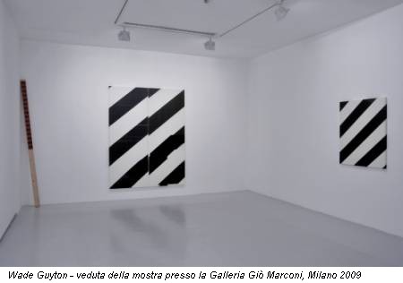 Wade Guyton - veduta della mostra presso la Galleria Giò Marconi, Milano 2009