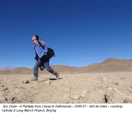 Qiu Zhijie - A Railway from Lhasa to Kathmandu - 2006-07 - still da video - courtesy l’artista & Long March Project, Beijing