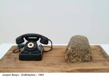 Joseph Beuys - Erdtelephon - 1968