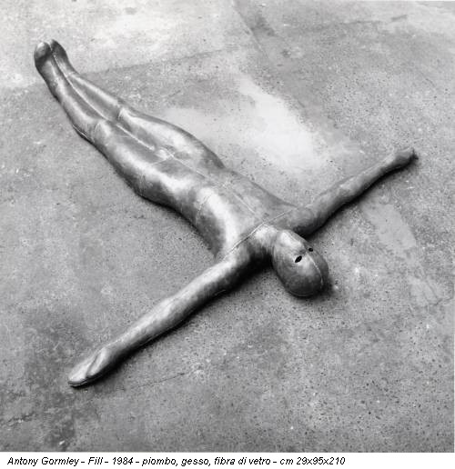 Antony Gormley - Fill - 1984 - piombo, gesso, fibra di vetro - cm 29x95x210