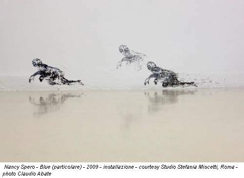 Nancy Spero - Blue (particolare) - 2009 - installazione - courtesy Studio Stefania Miscetti, Roma - photo Claudio Abate