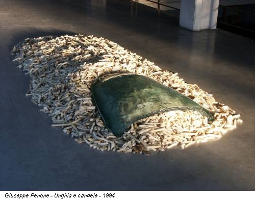 Giuseppe Penone - Unghia e candele - 1994