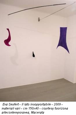 Eva Seufert - Il lato insopportabile - 2009 - materiali vari - cm 150x40 - courtesy fuorizona artecontemporanea, Macerata