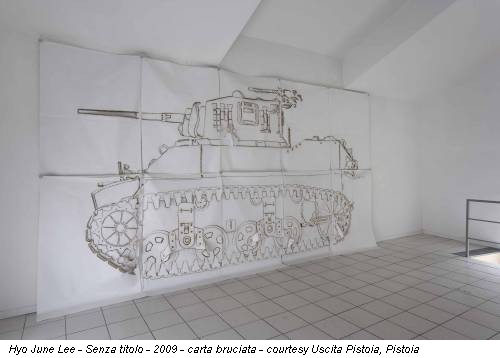 Hyo June Lee - Senza titolo - 2009 - carta bruciata - courtesy Uscita Pistoia, Pistoia