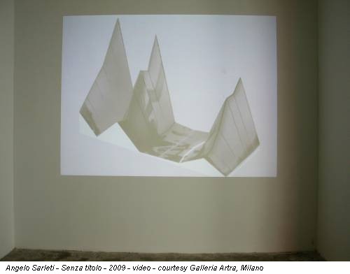 Angelo Sarleti - Senza titolo - 2009 - video - courtesy Galleria Artra, Milano