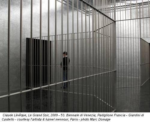 Claude Lévêque, Le Grand Soir, 2009 - 53. Biennale di Venezia, Padiglione Francia - Giardini di Castello - courtesy l’artista & kamel mennour, Paris - photo Marc Domage