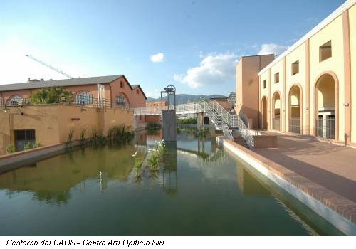 L'esterno del CAOS - Centro Arti Opificio Siri