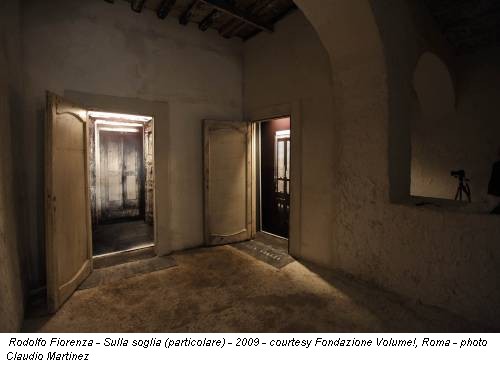 Rodolfo Fiorenza - Sulla soglia (particolare) - 2009 - courtesy Fondazione Volume!, Roma - photo Claudio Martinez