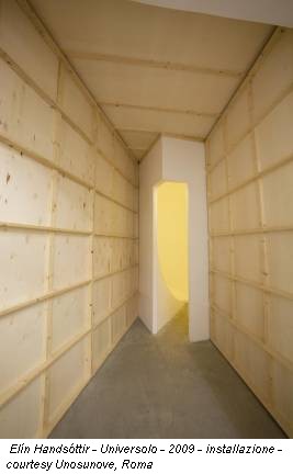 Elín Handsóttir - Universolo - 2009 - installazione - courtesy Unosunove, Roma