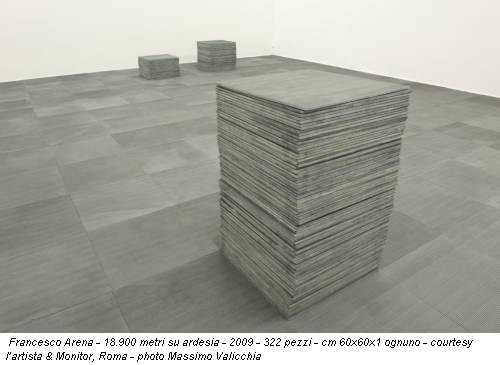 Francesco Arena - 18.900 metri su ardesia - 2009 - 322 pezzi - cm 60x60x1 ognuno - courtesy l’artista & Monitor, Roma - photo Massimo Valicchia