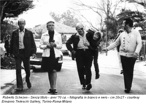 Roberto Schezen - Senza titolo - anni '70 ca. - fotografia in bianco e nero - cm 20x27 - courtesy Ermanno Tedeschi Gallery, Torino-Roma-Milano