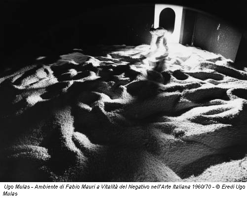 Ugo Mulas - Ambiente di Fabio Mauri a Vitalità del Negativo nell’Arte Italiana 1960/70 - © Eredi Ugo Mulas