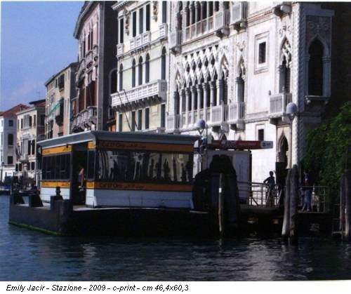 Emily Jacir - Stazione - 2009 - c-print - cm 46,4x60,3