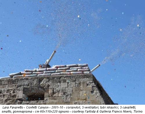 Lara Favaretto - Confetti Canyon - 2001-10 - coriandoli, 3 ventilatori, tubi idraulici, 3 cavalletti, smalto, gommapiuma - cm 60x110x220 ognuno - courtesy l’artista & Galleria Franco Noero, Torino