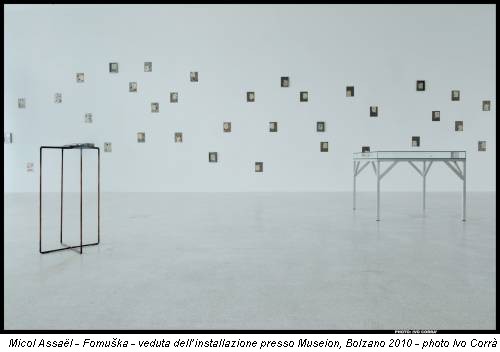 Micol Assaël - Fomuška - veduta dell’installazione presso Museion, Bolzano 2010 - photo Ivo Corrà