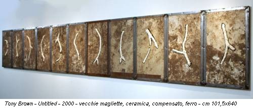 Tony Brown - Untitled - 2000 - vecchie magliette, ceramica, compensato, ferro - cm 101,5x640