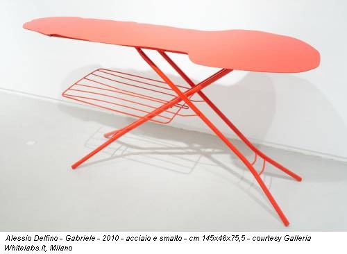 Alessio Delfino - Gabriele - 2010 - acciaio e smalto - cm 145x46x75,5 - courtesy Galleria Whitelabs.it, Milano