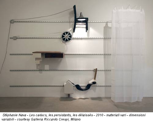 Stéphanie Nava - Les caducs, les persistants, les délaissés - 2010 - materiali vari - dimensioni variabili - courtesy Galleria Riccardo Crespi, Milano