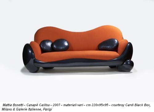 Mattia Bonetti - Canapè Caillou - 2007 - materiali vari - cm 220x95x95 - courtesy Cardi Black Box, Milano & Galerie Italienne, Parigi