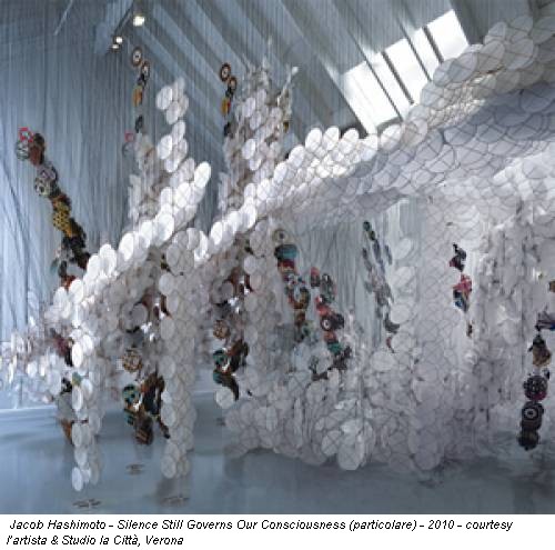 Jacob Hashimoto - Silence Still Governs Our Consciousness (particolare) - 2010 - courtesy l’artista & Studio la Città, Verona