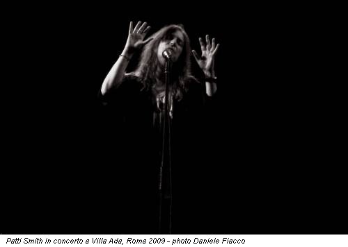 Patti Smith in concerto a Villa Ada, Roma 2009 - photo Daniele Fiacco