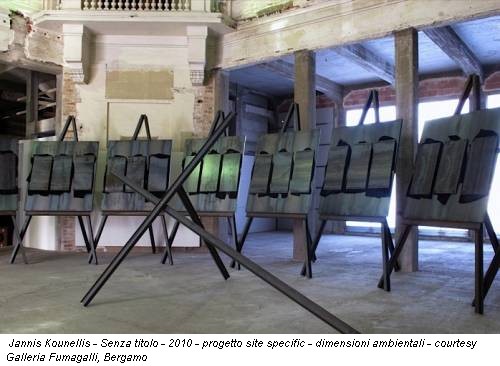 Jannis Kounellis - Senza titolo - 2010 - progetto site specific - dimensioni ambientali - courtesy Galleria Fumagalli, Bergamo