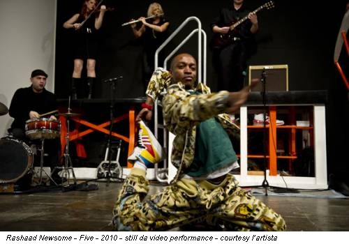 Rashaad Newsome - Five - 2010 - still da video performance - courtesy l’artista