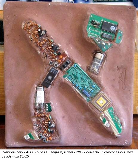 Gabriele Levy - ALEF come OT, segnale, lettera - 2010 - cemento, microprocessori, terre osside - cm 25x25