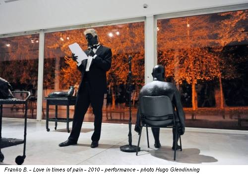 Franko B. - Love in times of pain - 2010 - performance - photo Hugo Glendinning