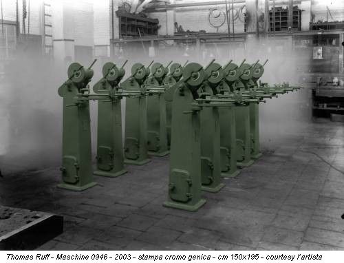 Thomas Ruff - Maschine 0946 - 2003 - stampa cromo genica - cm 150x195 - courtesy l’artista