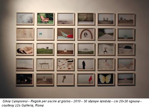Silvia Camporesi - Regole per uscire al giorno - 2010 - 30 stampe lambda - cm 20x30 ognuna - courtesy z2o Galleria, Roma
