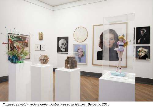 Il museo privato - veduta della mostra presso la Gamec, Bergamo 2010