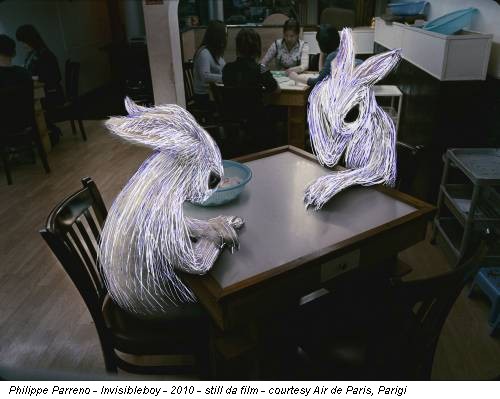 Philippe Parreno - Invisibleboy - 2010 - still da film - courtesy Air de Paris, Parigi