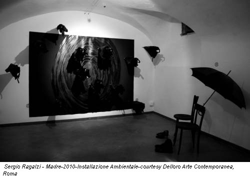Sergio Ragalzi - Madre-2010-Installazione Ambientale-courtesy Delloro Arte Contemporanea, Roma