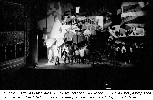 Venezia, Teatro La Fenice, aprile 1961 - Intolleranza 1960 - Tempo I, III scena - stampa fotografica originale - ©ArchivioArte Fondazione - courtesy Fondazione Cassa di Risparmio di Modena