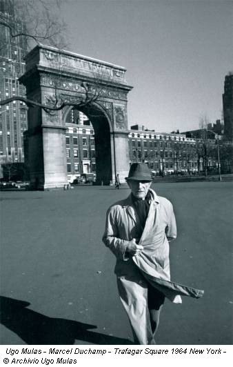 Ugo Mulas - Marcel Duchamp - Trafagar Square 1964 New York - &copy; Archivio Ugo Mulas