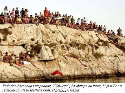 Federico Baronello Lampedusa, 2005–2009, 24 stampe su forex, 52,5 x 72 cm cadauno courtesy Galleria collicaligreggi, Catania