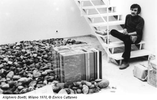 Alighiero Boetti, Milano 1970, © Enrico Cattaneo