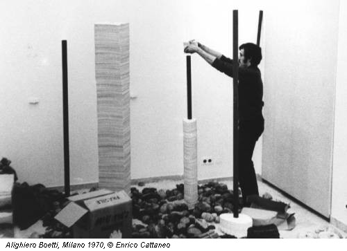 Alighiero Boetti, Milano 1970, © Enrico Cattaneo