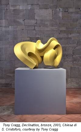 Tony Cragg, Declination, bronze, 2003, Chiesa di S. Cristoforo, courtesy by Tony Cragg