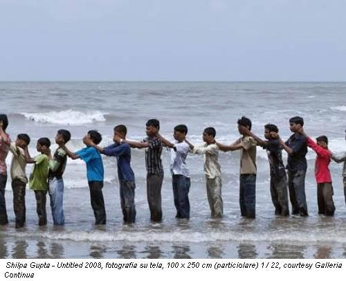 Shilpa Gupta - Untitled 2008, fotografia su tela, 100 x 250 cm (particiolare) 1 / 22, courtesy Galleria Continua