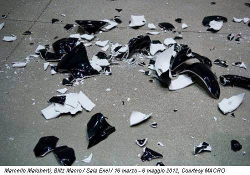Marcello Maloberti, Blitz Macro / Sala Enel / 16 marzo - 6 maggio 2012, Courtesy MACRO