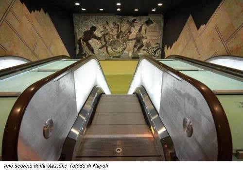 uno scorcio della stazione Toledo di Napoli