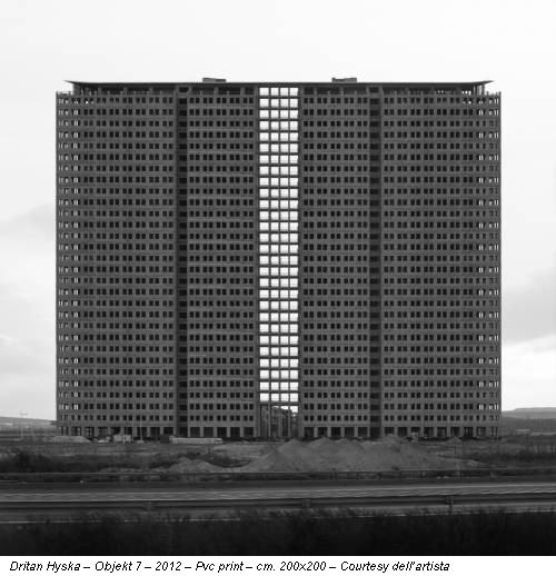 Dritan Hyska – Objekt 7 – 2012 – Pvc print – cm. 200x200 – Courtesy dell’artista