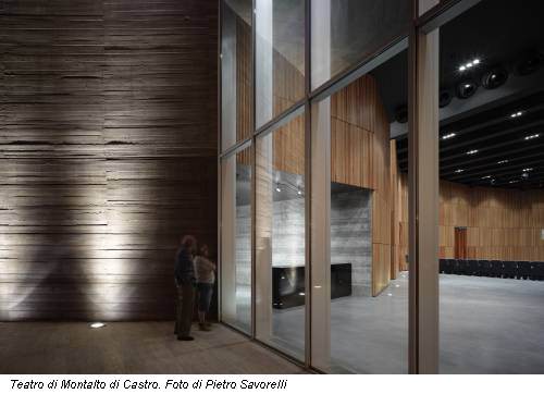 Teatro di Montalto di Castro. Foto di Pietro Savorelli