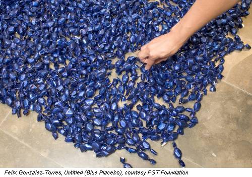 Felix Gonzalez-Torres, Untitled (Blue Placebo), courtesy FGT Foundation