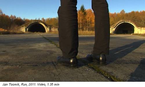 Jan Toomik, Run, 2011. Video, 1.35 min