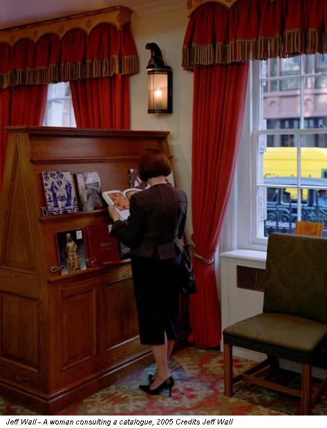Jeff Wall - A woman consulting a catalogue, 2005 Credits Jeff Wall